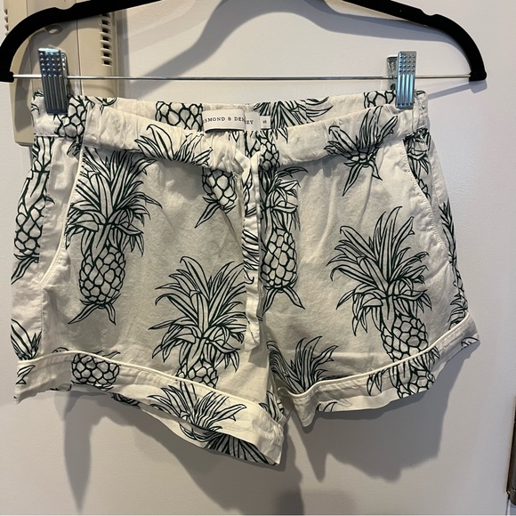 Desmond & Dempsey “Howie” pineapple print cotton pajama set - Picture 5 of 6